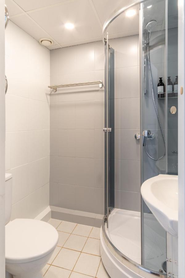 Studio In The Heart Of Paernu, Free Parking! ภายนอก รูปภาพ